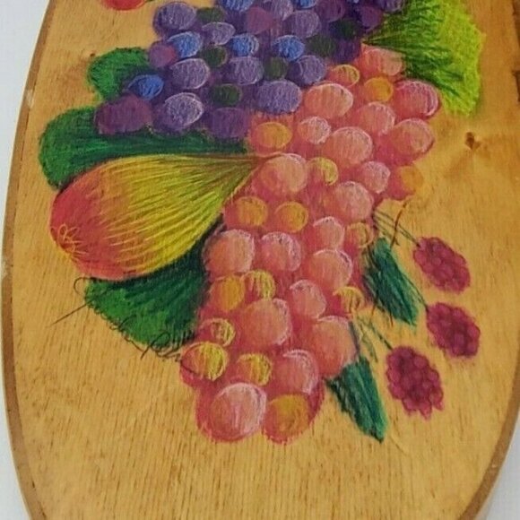 Vintage Bamboo Oval Storage Box Hand Painted Fruit Design Signed 16" Tole Decor - Picture 4 of 10